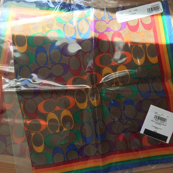 ❤️🌈 Coach Rainbow Signature Bandana *Special Edition* - Picture 3 of 6